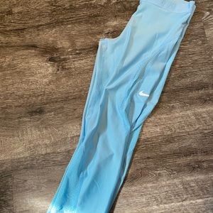 NIKE Capri leggings